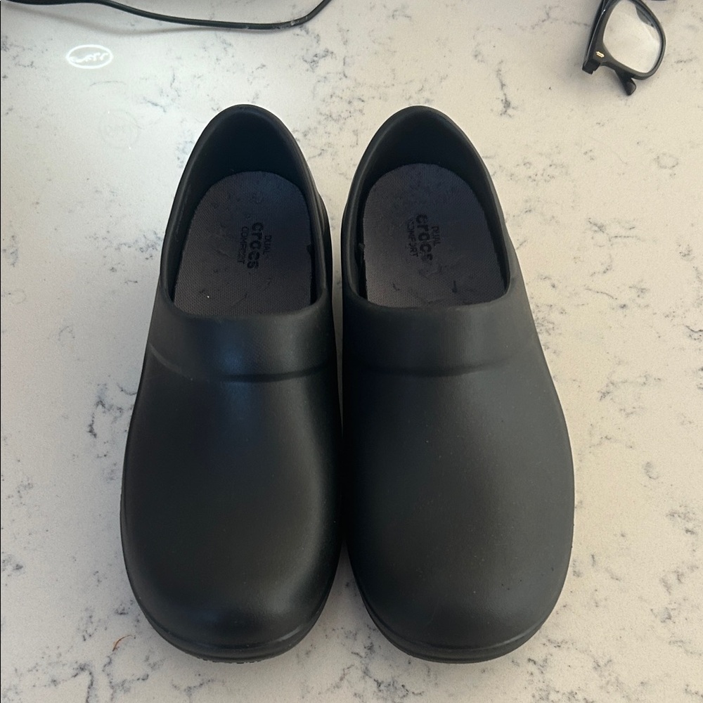 CROCS Classic Black Clogs size 9 worn once